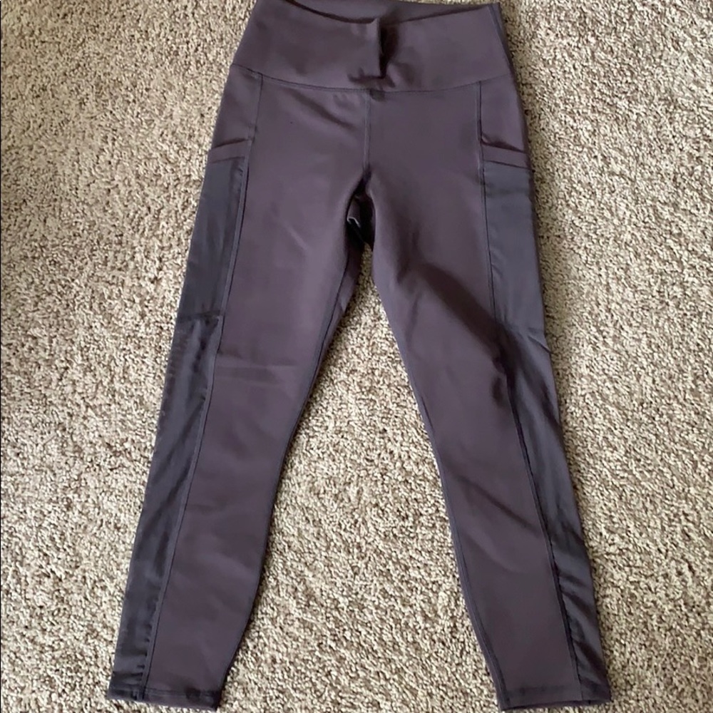 Fabletics Mila Pocket Capri Purple